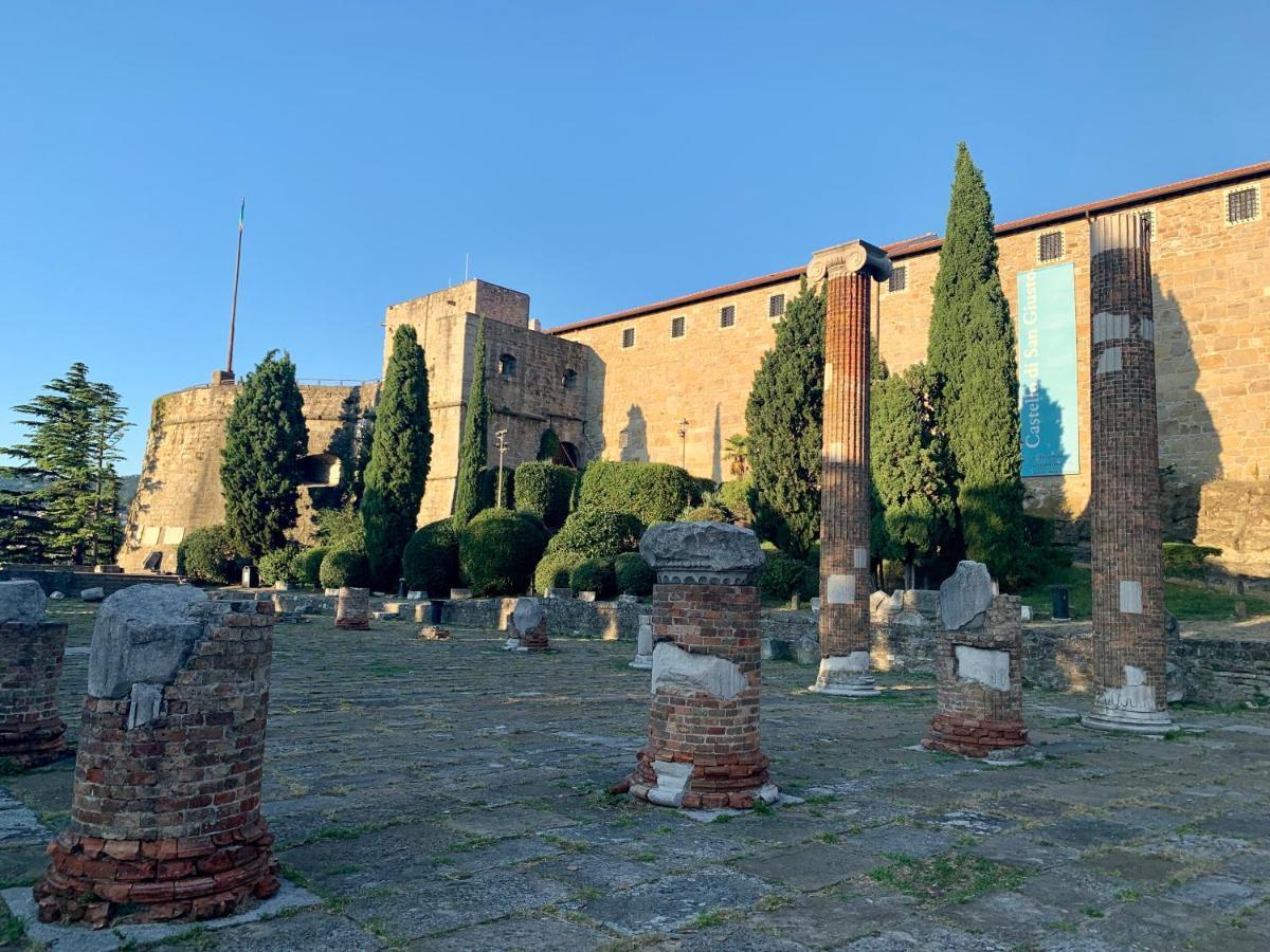 Casa Vacanze Ospitale2 Trieste Esterno foto