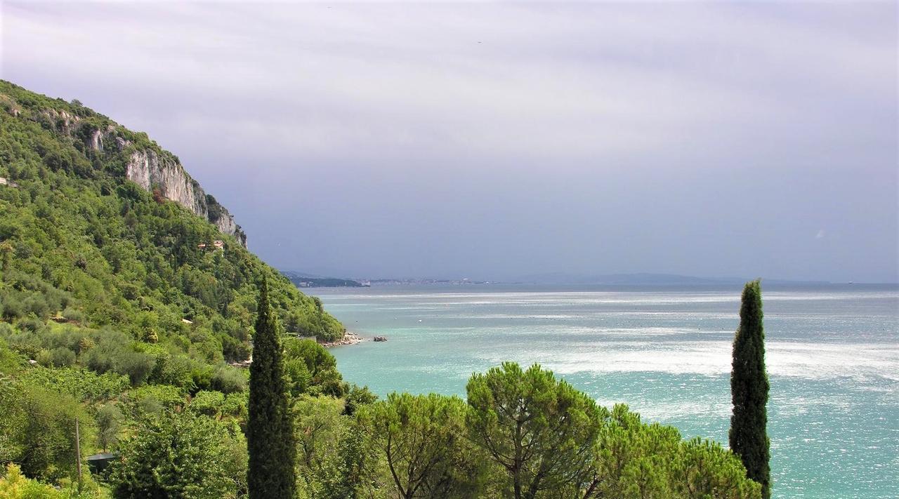 Casa Vacanze Ospitale2 Trieste Esterno foto